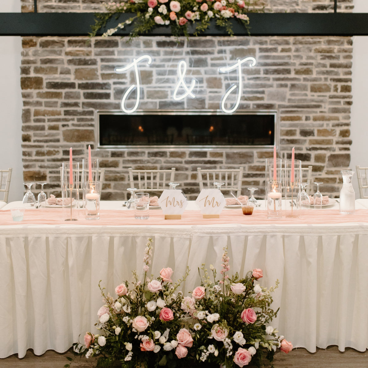 Sweetheart table florals for wedding, Pella, Iowa